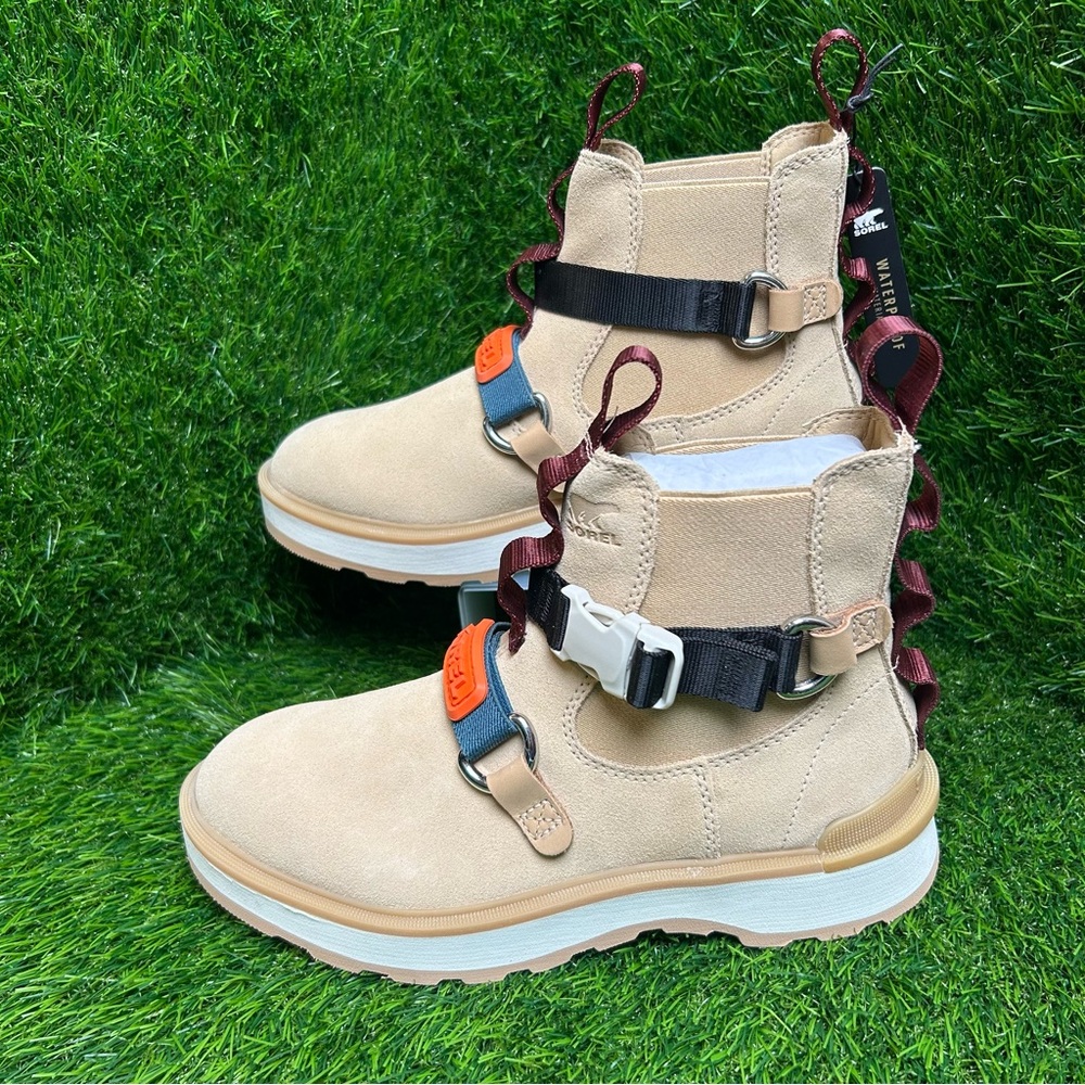 Sorel Tan Ankle Boots with Black and Red Details - Picture 3 of 8